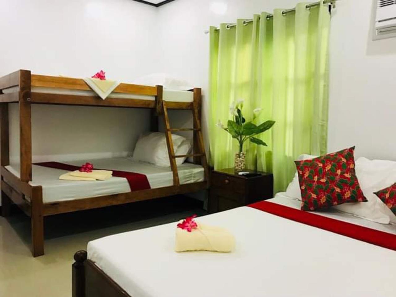 A&J Pension Puerto Princesa Luaran gambar